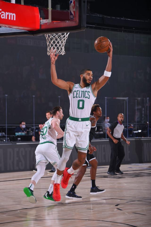 望而生畏的 望而生畏的