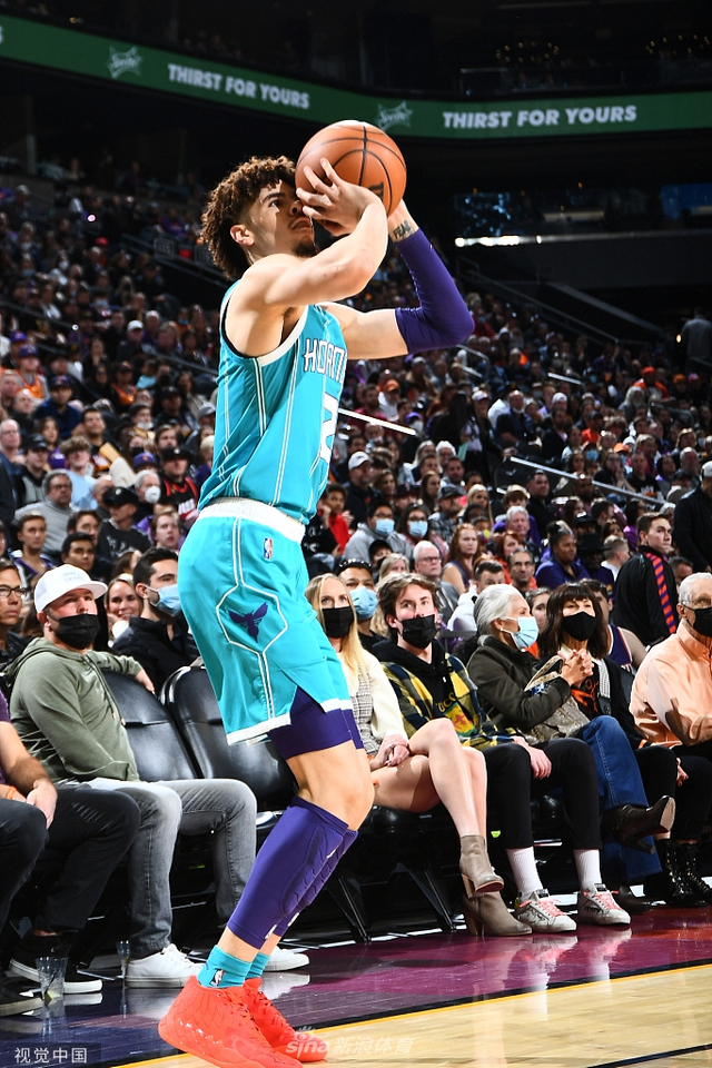 在期待着他 在期待着他